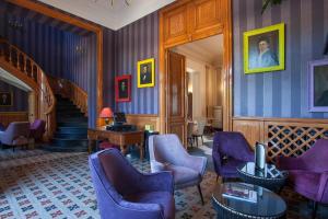 Hotels Chateau des Reynats : photos des chambres