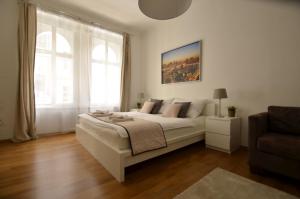 One-Bedroom Apartment room in Beautiful Apartments in Prague