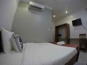 Happy​​ Family Guesthouse