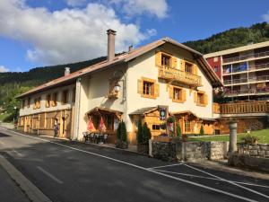 B&B / Chambres d'hotes Relais Mont Jura Adults Only : photos des chambres