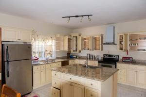 The Royal Kensington Villa 4