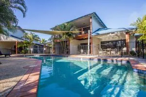 Edge on Beaches Agnes Waters 1770 - Miriam Vale