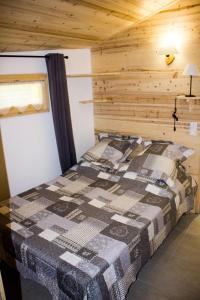 Chalets Le petit Saint Bernard : photos des chambres