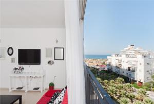 Beautiful 3Bd w/ Private Parking by Sea N' Rent