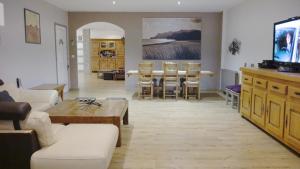 Appartements Cannes 250m2 - 8mn Walking distance Palais Festivals and Beach : photos des chambres