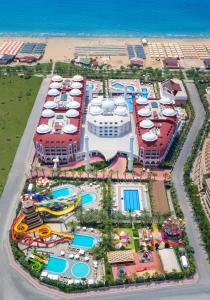 Royal Taj Mahal Hotel