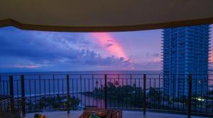 Luxury ocean view one bedroom two bathrooms