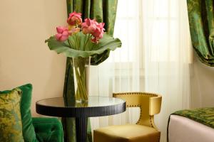 Standard Double Suite room in San Firenze Suites & Spa