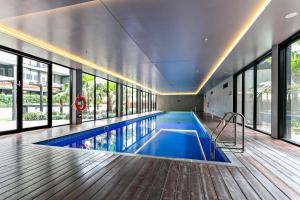 Complete Host Guilfoyle Apartments