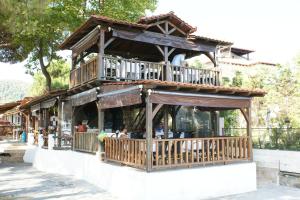 Haus Platanos Apartments & Bungalows by the Sea Halkidiki Greece