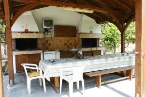 Haus Platanos Apartments & Bungalows by the Sea Halkidiki Greece