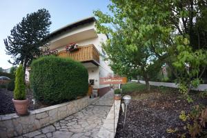 Ferienhaus mit zwei 4 Sterne Wohnungen bei Limburg