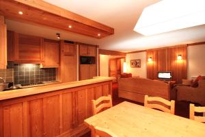 Appartements Vacanceole - Residence Goleon -Val Ecrins : photos des chambres