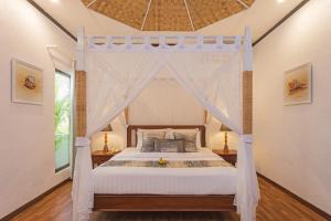 Deluxe Beachfront Room room in Bandos Maldives