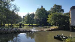 B&B / Chambres d'hotes Moulin De Bacchus : photos des chambres