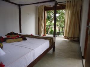 Hiriketiya White House