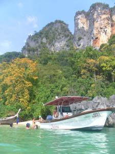 Melina Beach Front Bungalows