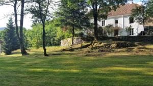 Maisons de vacances Gite de Papy TOUALY : photos des chambres