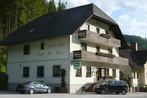 Gasthof-Pension zur Klause - Sankt Jakob im Walde