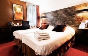 Logis Hotel Lons-le-Saunier - Restaurant Le Grill