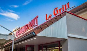 Hotels Logis Hotel Lons-le-Saunier - Restaurant Le Grill : photos des chambres