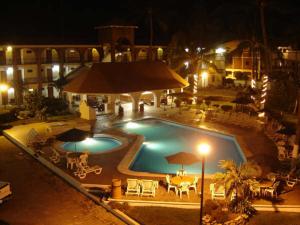 Costa Alegre Hotel & Suites