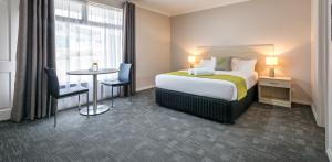 Mandala Ace Albany Hotel