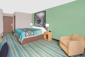 King Room - Non-Smoking room in Super 8 by Wyndham Beaver Dam