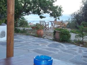 Zacharoula Rooms Ikaria Greece