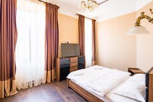 LEOGRAND Apartments on Doroshenka Street 1