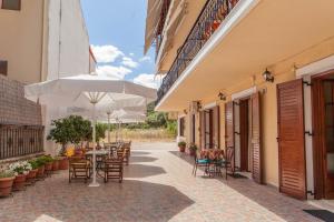 Ionio Sea Poros Studios