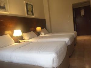 Triple Room room in Manazel Alaswaf Hotel