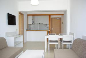 Apartment with Sea View room in Apartamentos Embat