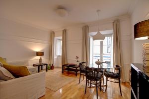 Heart of Bairro Alto-Live like a Local