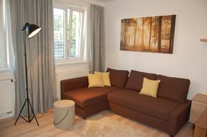 Apartma Apartment in a red house parking in front the house České Budějovice Češka