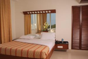 Lotus Comfort - A Pondy Hotel