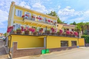 Frajona Apartments 