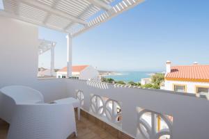 Deluxe Double Room with Balcony and Sea View room in Guarda Rios