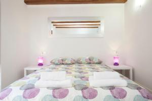 Singular Apartments Station