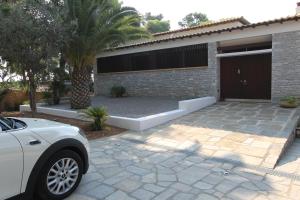 Villa Pebbles Korinthia Greece