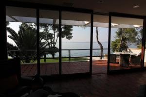 Villa Pebbles Korinthia Greece
