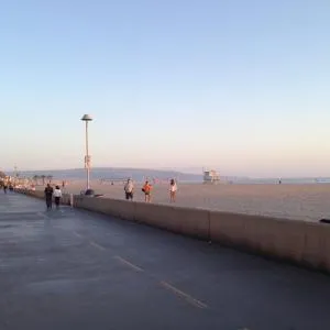 雷东多海滩/赫莫萨海滩度假屋 - 朗代尔