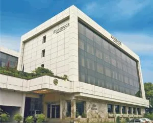 Hotel Kohinoor Continental,Airport - مومباي