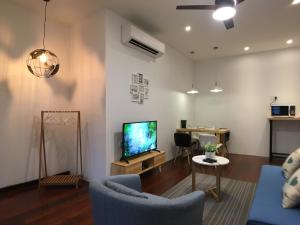 iBook Gurney Suites