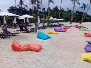 Exclusive Beach and Pools Oceanway Residences