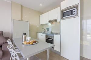 One-Bedroom Apartment with Sea View room in Klayman Diamond Aparthotel