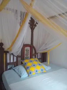 Kiponda B&B - Ngambo