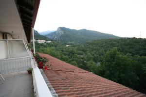 Twin Room with Mountain View