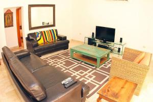 Izcalli Luxury Villa