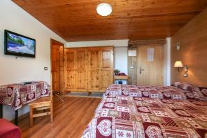 Superior Double or Twin Room with Terrace